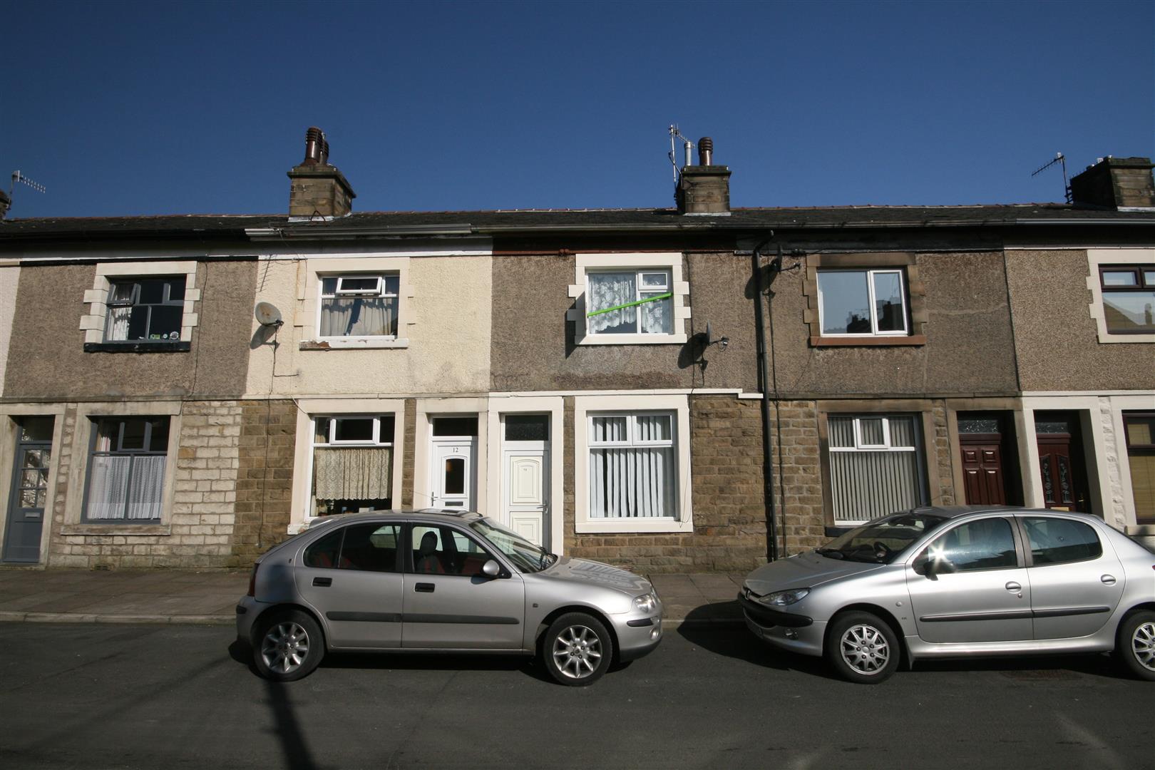 2 bedroom mid terrace house To Let in Barnoldswick - Main Image